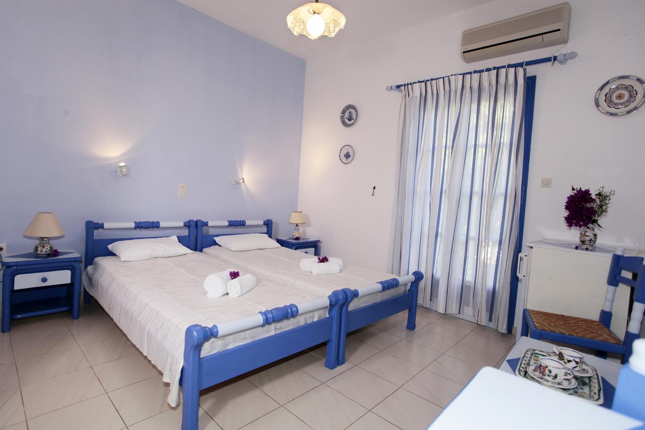 Deidamia Hotel Скирос Екстериор снимка